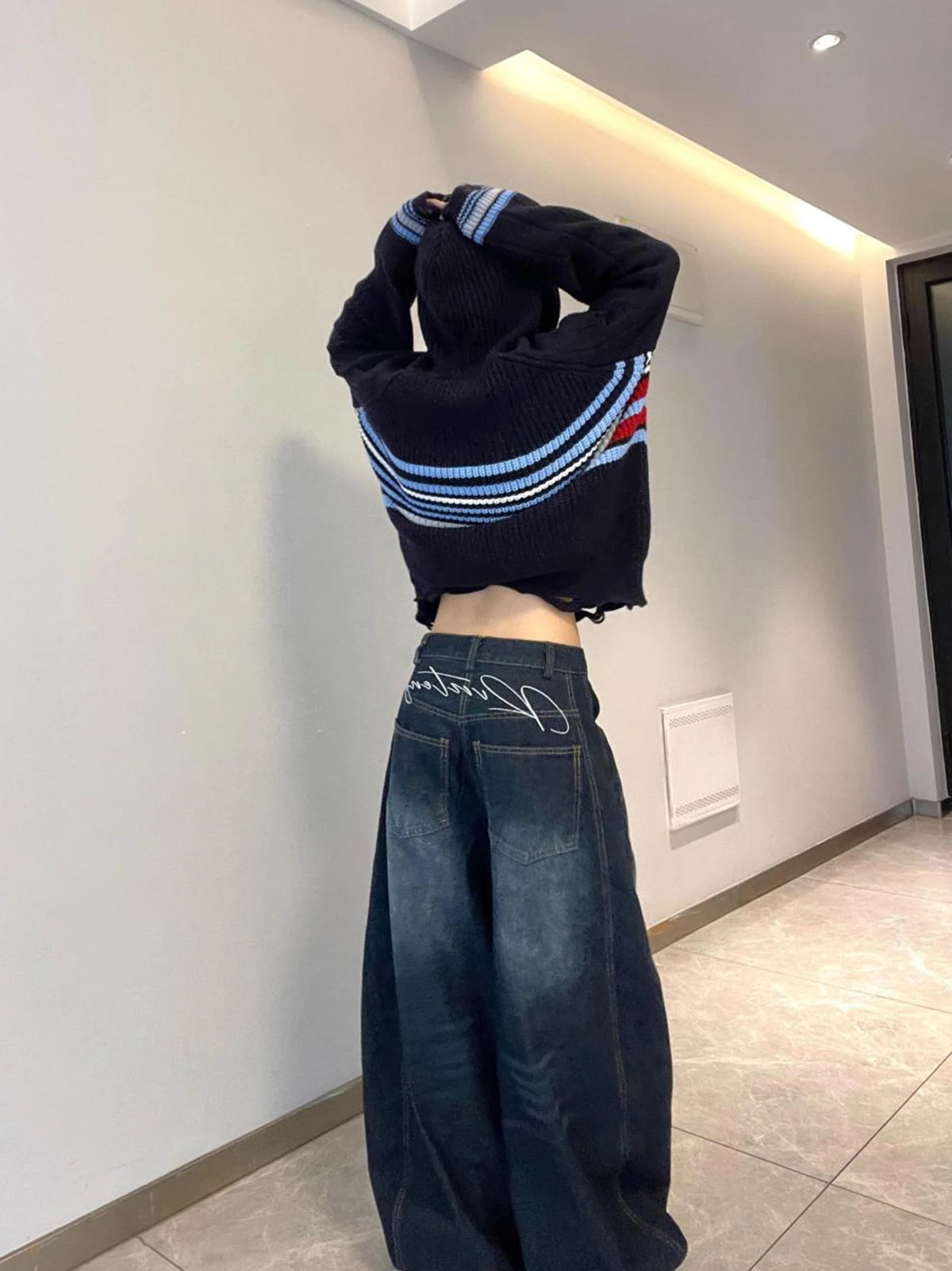 "dont look" jeans